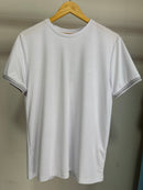 Camisetas com detalhes SALLO