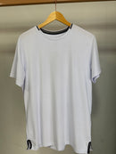 Camisetas com detalhes SALLO